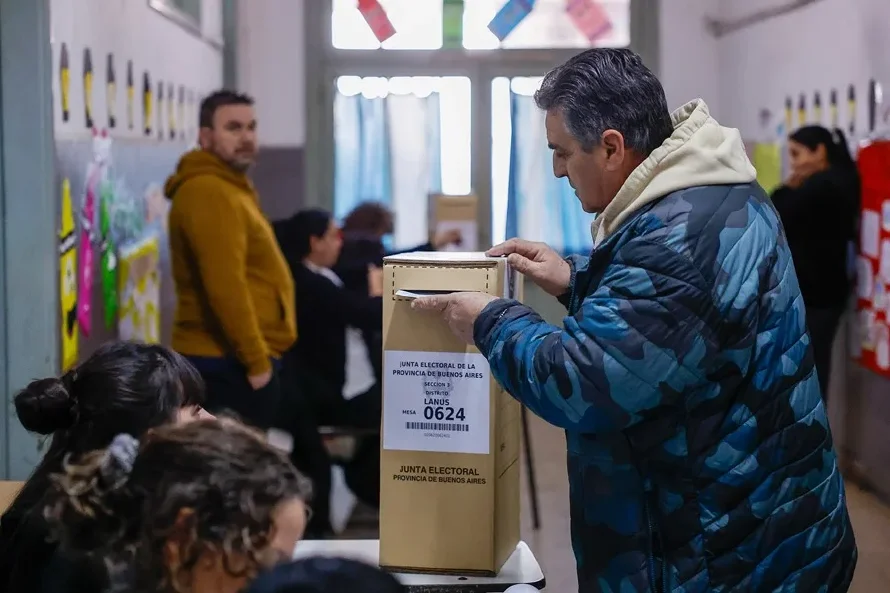 Argentina define el rumbo de su Congreso este domingo en elecciones legislativas clave