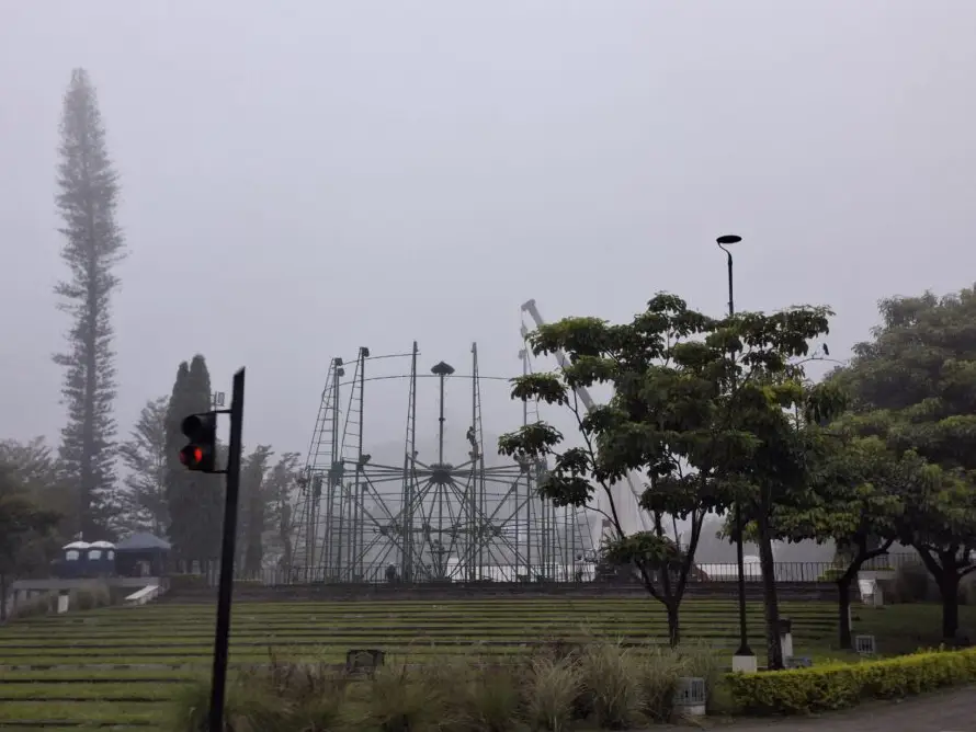 San Salvador amanece en medio de neblina este viernes