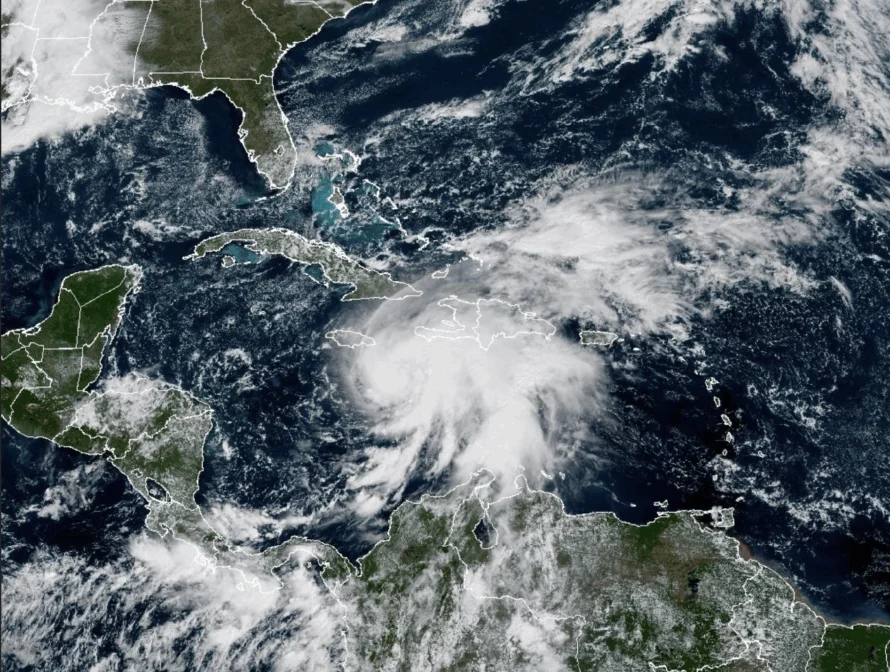 "Melissa" podría intensificarse rápidamente y convertirse en peligroso huracán en el Caribe