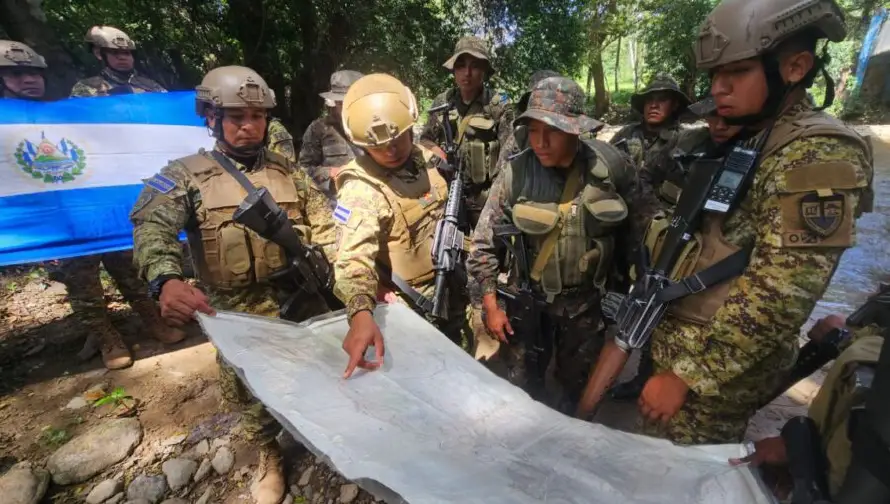 Prorrogan por un año más misión de militares salvadoreños en Haití