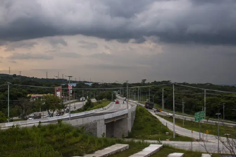 Lluvias y tormentas aumentarán este martes tras finalizar la ola de calor en El Salvador