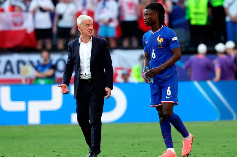 Francia cede un empate ante Islandia, pero sigue líder de grupo