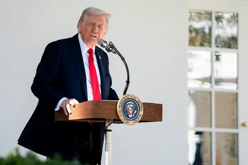 Trump lamenta que la Constitución le impida postularse a un tercer mandato