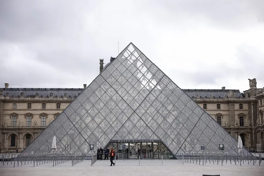 Las joyas robadas en el espectacular golpe del Museo del Louvre están valoradas en $102 millones