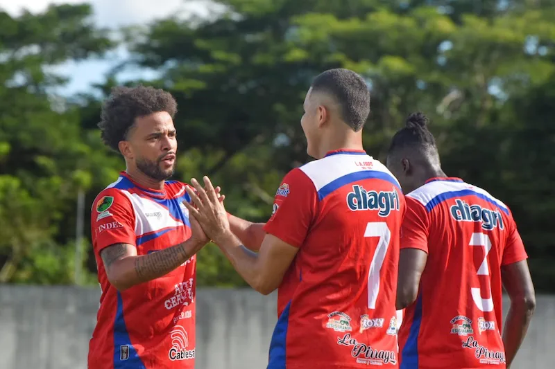 Firpo asalta el liderato del Apertura 2025 tras tropiezo del Alianza