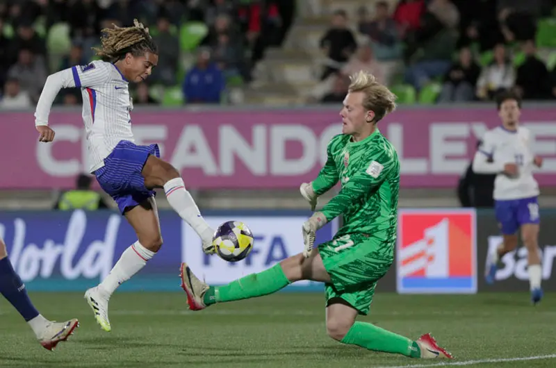Francia gana con doblete de Bouabre y se verá las caras con Marruecos en las semis del Mundial Sub-20