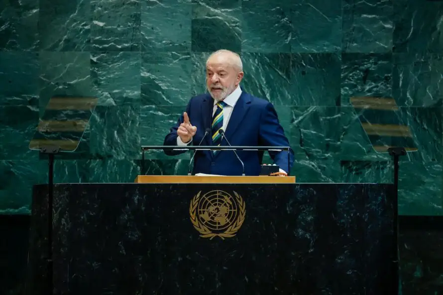 Lula confirma que se presentará para disputar un cuarto período presidencial en Brasil