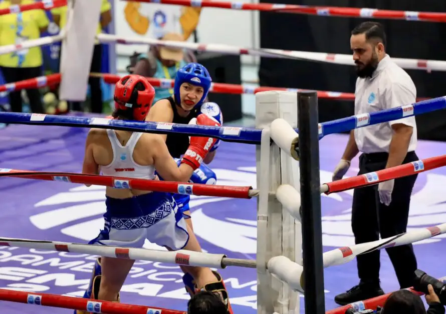 Delegación salvadoreña suma más preseas en Guatemala 2025 con triunfos en esgrima, surf y kickboxing