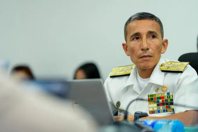 Bukele observa reforma que incorpora nuevos rangos a la carrera militar: dan 30 días para su aplicación