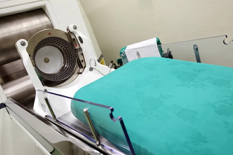 Convenio facilitará acceso gratuito a tratamiento a pacientes con metástasis cerebral
