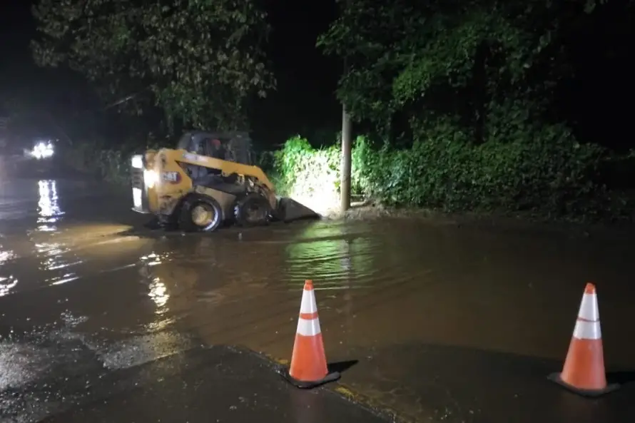 Lluvias del sábado dejaron deslizamientos e inundaciones en oriente y norte del país