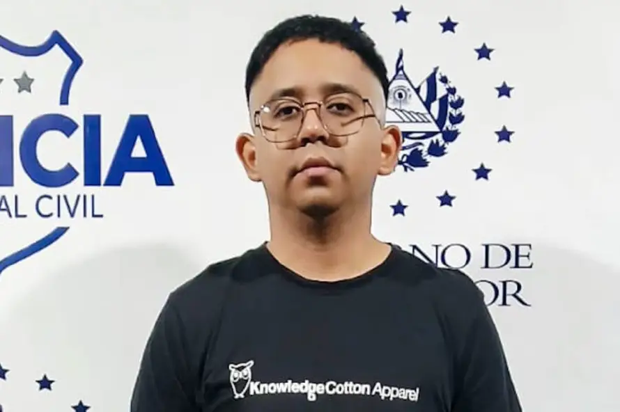 PNC captura a un hombre y lo señala de gestionar un crédito de $7,000 a través de un celular robado en un bus de la ruta 29-A