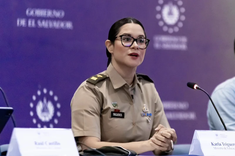 Ministra de Educación anuncia prohibición del uso de lenguaje inclusivo en escuelas públicas