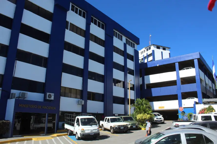 El gobierno prevé incrementar en más de $670 millones los ingresos tributarios en 2026