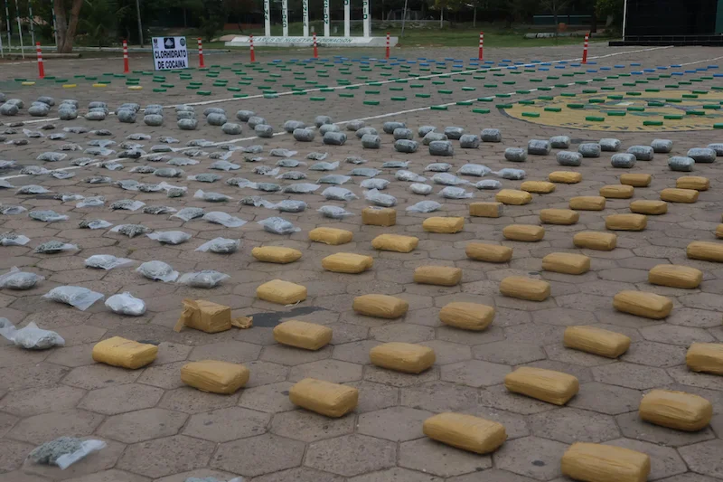 Decomisan 4.4 toneladas de cocaína en aguas del Pacífico de Costa Rica