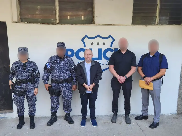 El Salvador extradita a connacional acusado de delitos sexuales en Canadá