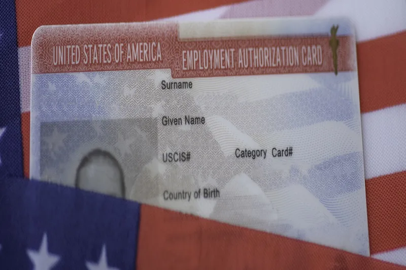 EE.UU. elimina extensión automática de permisos de trabajo para inmigrantes a partir de este 30 de octubre