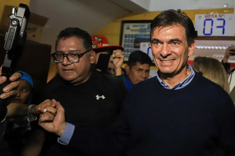 Rodrigo Paz, el centrista que ganó la inédita segunda vuelta con el voto popular boliviano