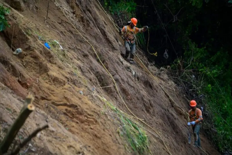 Destinarán más de $187,000 en trabajos de talud en autopista a Comalapa