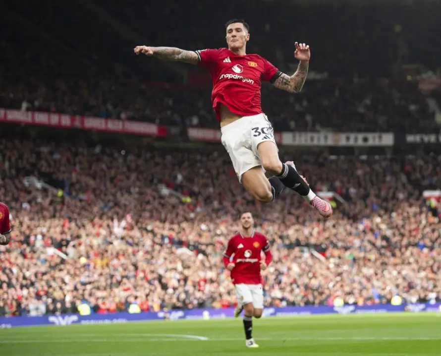El United respira en Old Trafford con victoria clave ante el Sunderland