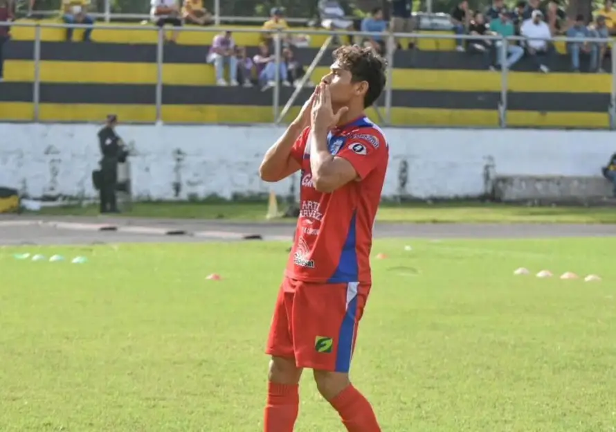 Firpo derrotó 3-1 a Platense y se confirma como líder del Apertura 2025