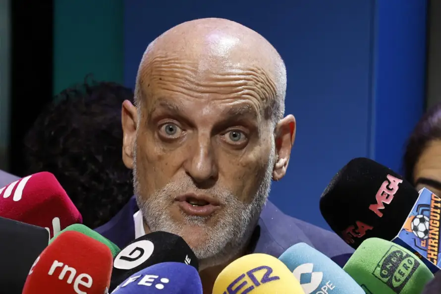 Javier Tebas celebra la salida del Barça de la Superliga, pero advierte que "Florentino nunca pierde"