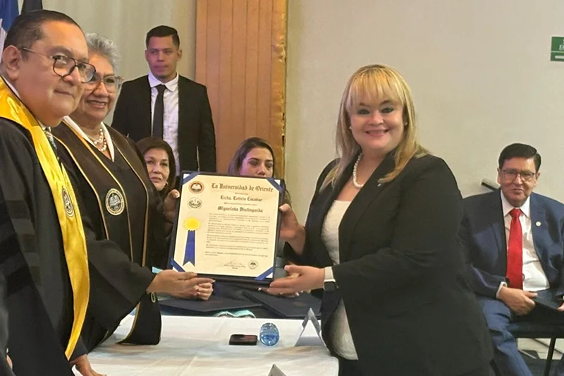 Universidad de Oriente reconoce a la presidenta de Camarasal como “Migueleña Distinguida”
