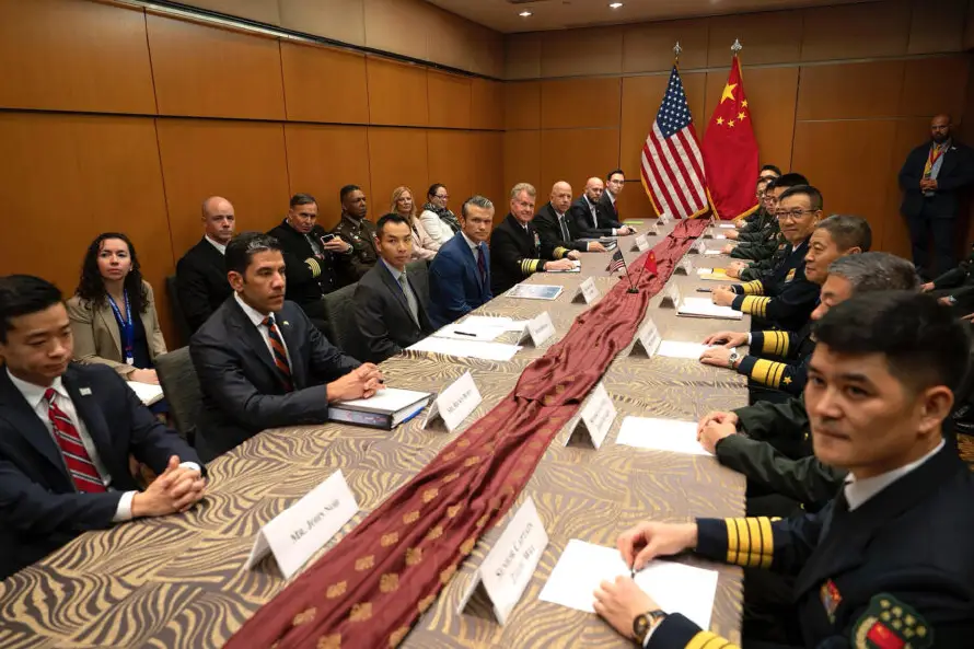 Secretario de Defensa estadounidense expresa a China que a EE.UU le preocupan sus acciones en Taiwán