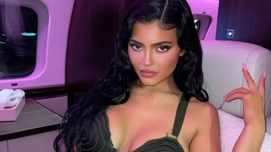 Kylie Jenner debuta en la música con "Fourth Strike", una colaboración con Terror Jr.