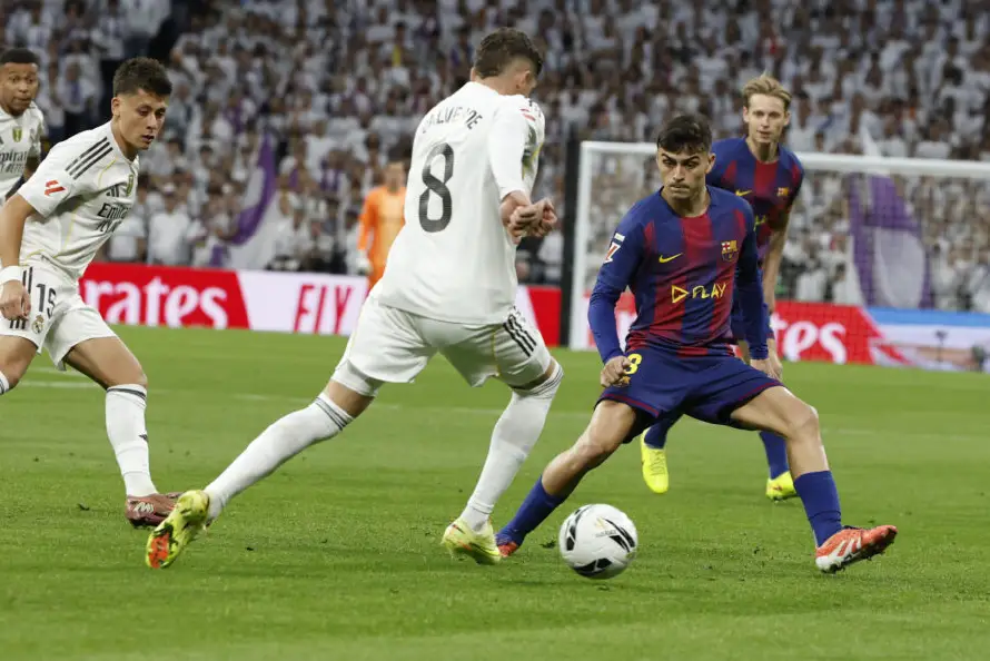 Real Madrid y Barcelona lideran ingresos mundiales en la temporada 2024-2025