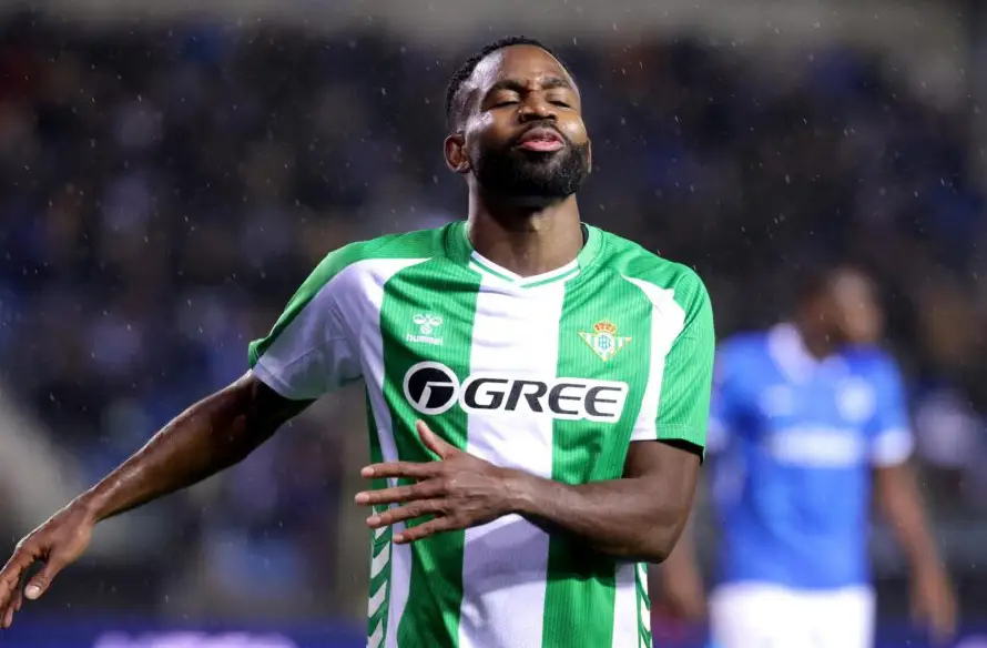 Betis empata sin goles ante el Genk y frena su paso en Liga Europa