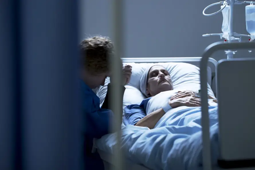 La OMS emite una guía para reducir las 45,000 muertes anuales por hemorragia posparto