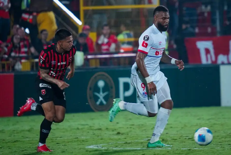 Olimpia y Alajuelense definen este jueves al finalista de la Copa Centroamericana
