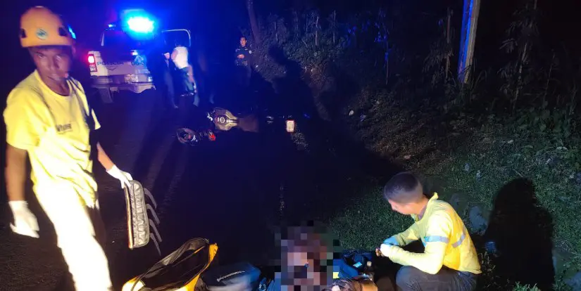 Accidente de motocicleta por fallas mecánicas deja dos lesionados en Sonsonate