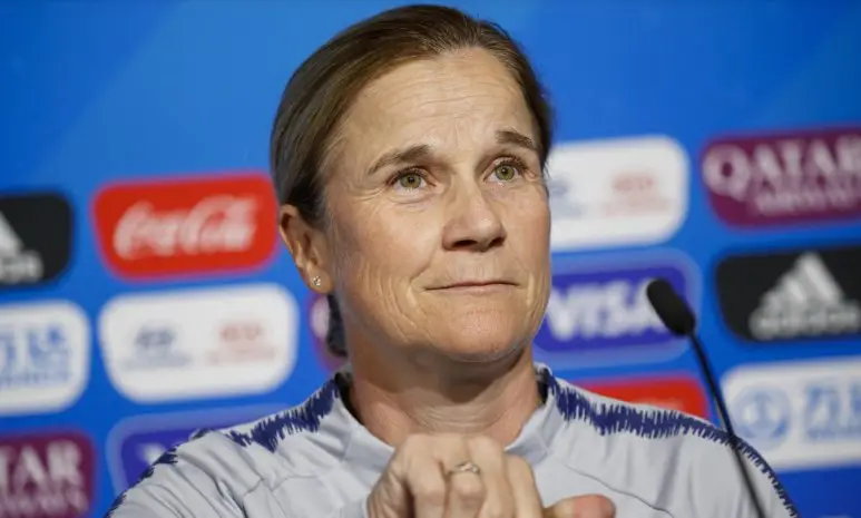 Jill Ellis, directora de la FIFA: "Llegará un punto en que el deporte no tendrá género"