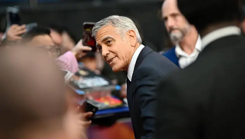 Trump se burla de George Clooney por la ciudadanía francesa y critica la gestión migratoria de Francia
