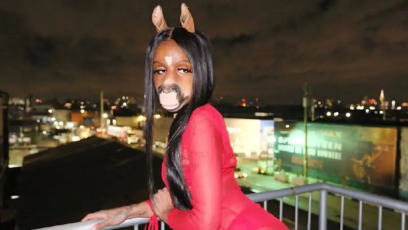 Horsegiirl, la DJ alemana que desafía la identidad en la música electrónica y la moda