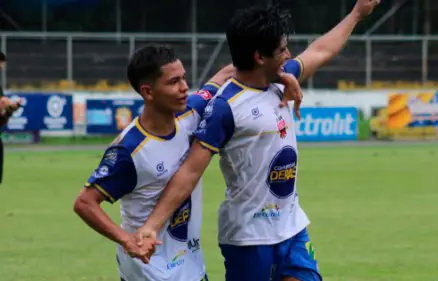 Zacatecoluca sorprende y derrota 2-0 a FAS en el inicio de la jornada 17