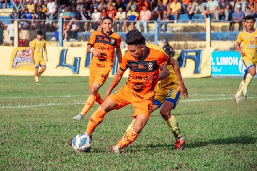 Águila se impone 2-1 a Municipal Limeño tras una vibrante remontada