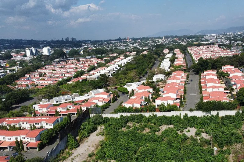 Aumentan solicitudes de certificaciones catastrales ante el CNR, pero se reducen las compraventas de inmuebles