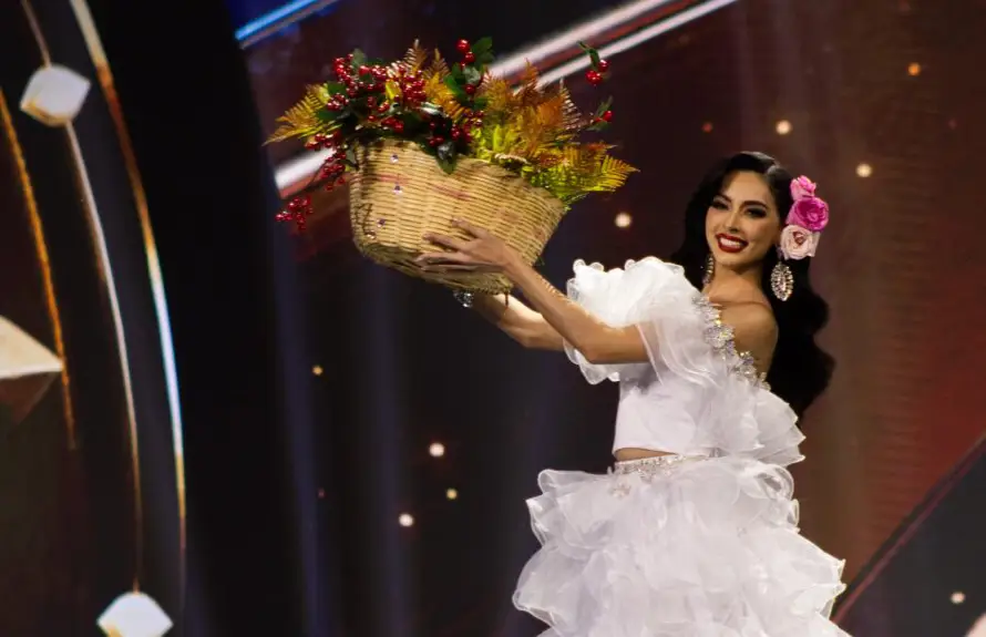 Giulia Zanoni destella en la preliminar de Miss Universo 2025 y su traje típico causa polémica