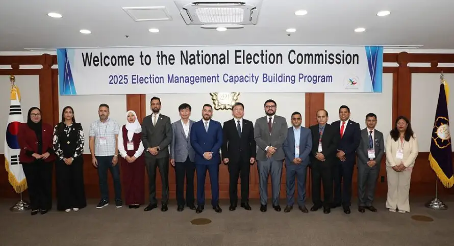 Magistrado suplente del TSE asistió a programa de capacitación electoral en Corea del Sur