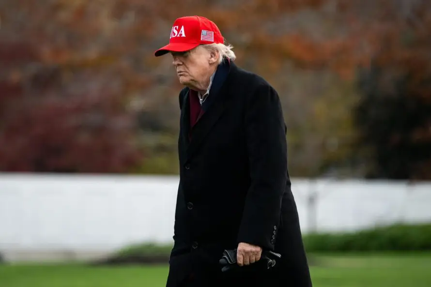 Trump busca mármol en Florida para nuevo salón de baile de la Casa Blanca