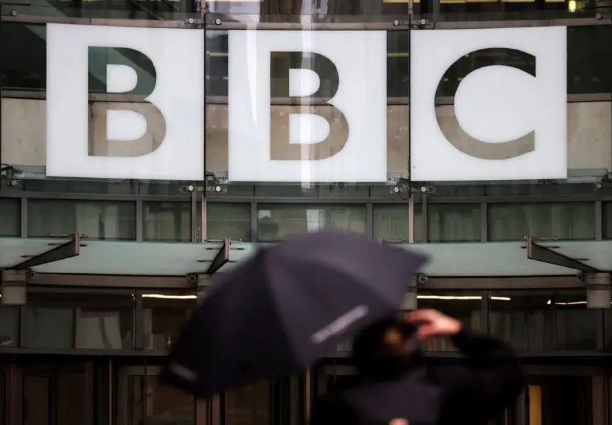 BBC espera respuesta de Trump tras disculpa por discurso manipulado