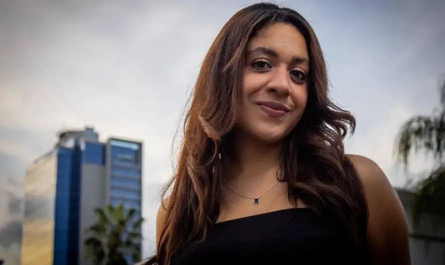 "No hay nada más importante que amarse a uno mismo", Adri Menéndez, cantante salvadoreña