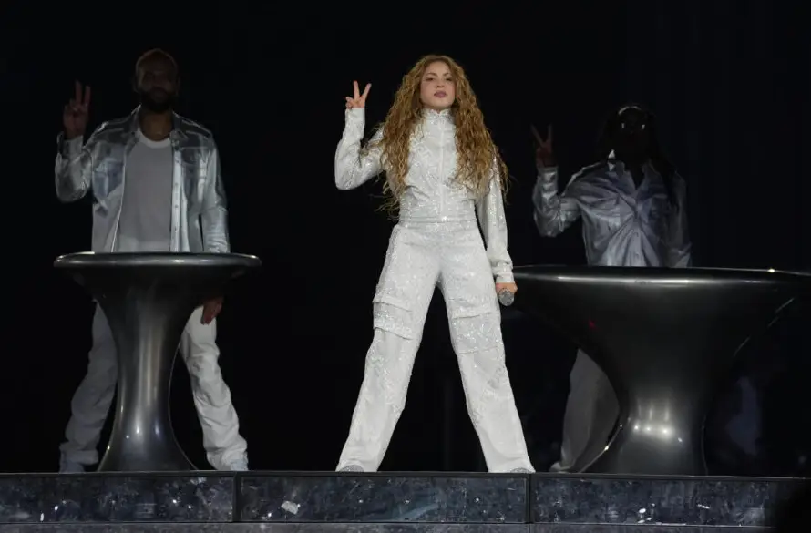 Diputados de Nuevas Ideas piden “pruebas” por aseveración de que les regalaron entradas para el concierto de Shakira