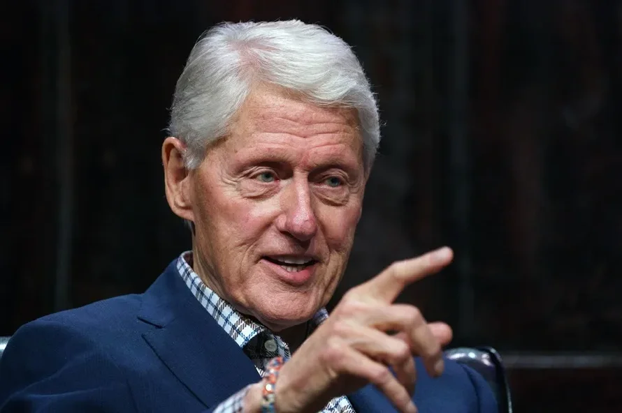 El Departamento de Justicia de EEUU investigará nexos entre Bill Clinton y Jeffrey Epstein