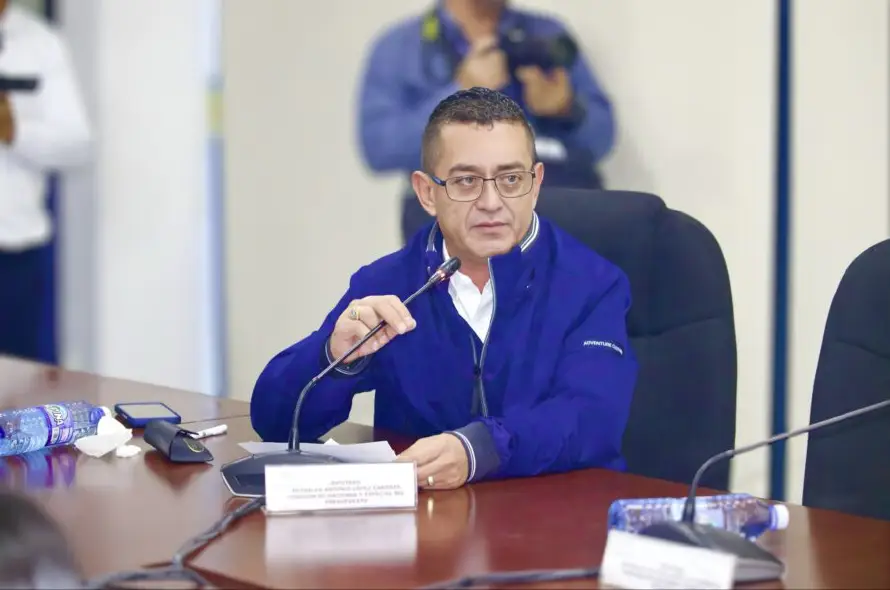 Diputado Cardoza pide a ministra de Turismo que no se enfoque solo en Surf City, "Chalatenango está olvidado"
