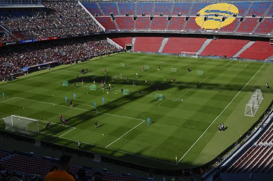 La Liga española se reanuda este viernes con el regreso del Barcelona al Nou Camp 