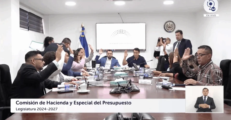 Incorporarán primeros $7 millones de préstamo del CAF que incluye sistema para identificar necesidades en escuelas